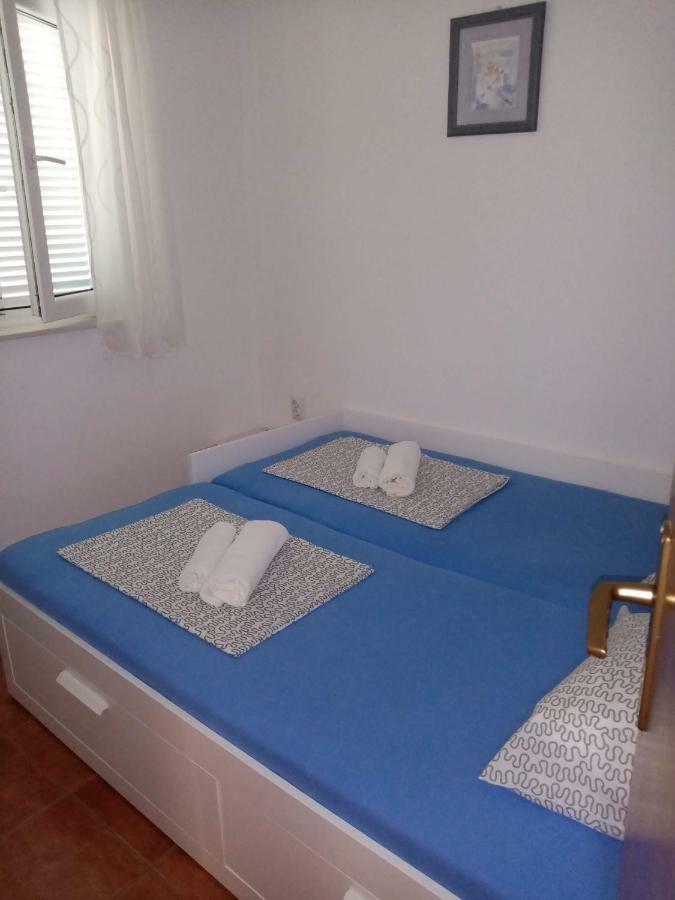Apartment Pepi ポヴリャナ エクステリア 写真
