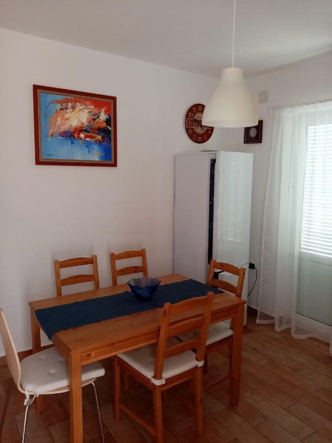 Apartment Pepi ポヴリャナ エクステリア 写真