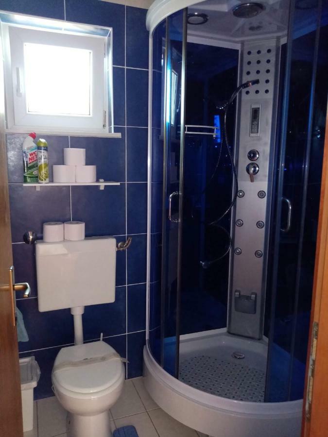 Apartment Pepi ポヴリャナ エクステリア 写真